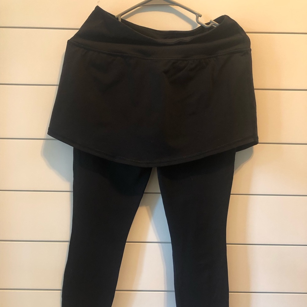Athleta skort with leggings